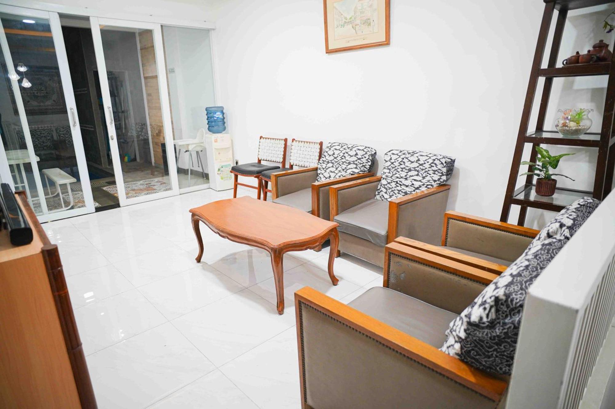 Schones Haus Private Pool & Netflix By Grorental Bandung Exterior foto